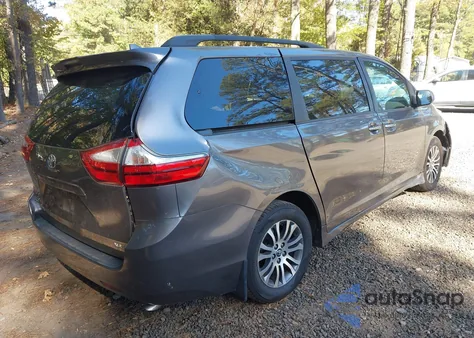 2018 Toyota Sienna Xle 8 Passenger from USA, damaged, VIN 5TDYZ3DCXJS960830